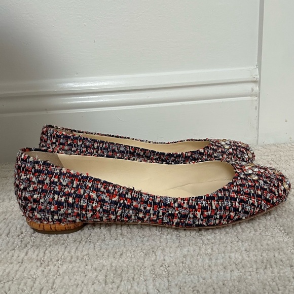 Tweed Chanel Flats - Picture 3 of 8
